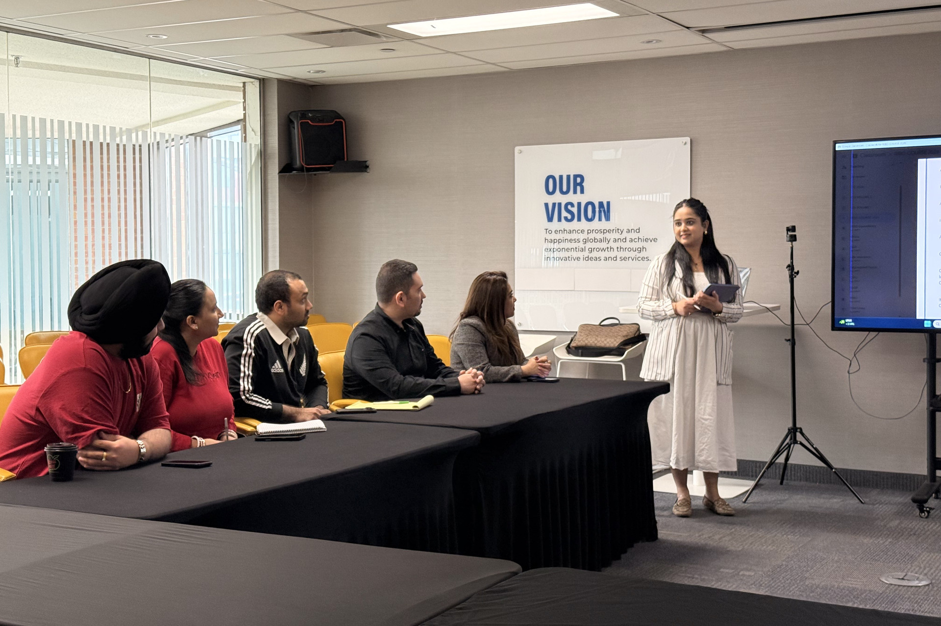 We provide in person & classroom training for LLQP License. 