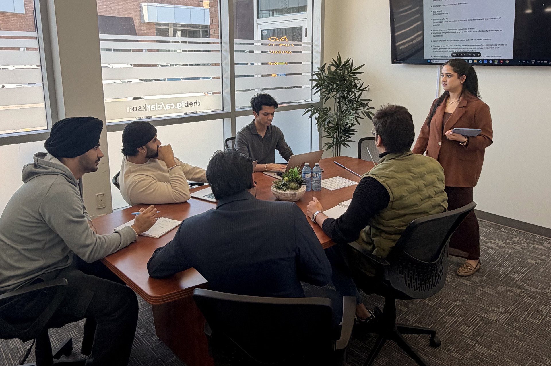 We provide in person & classroom training for LLQP License. 